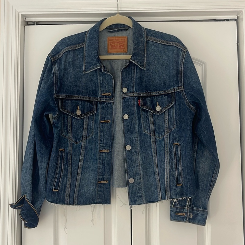 Levi Strauss, Women’s Size Large Denim Crop Jacket